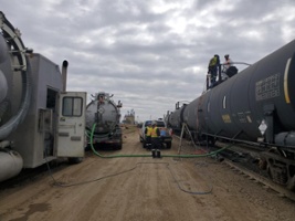 railcar cleaning-1